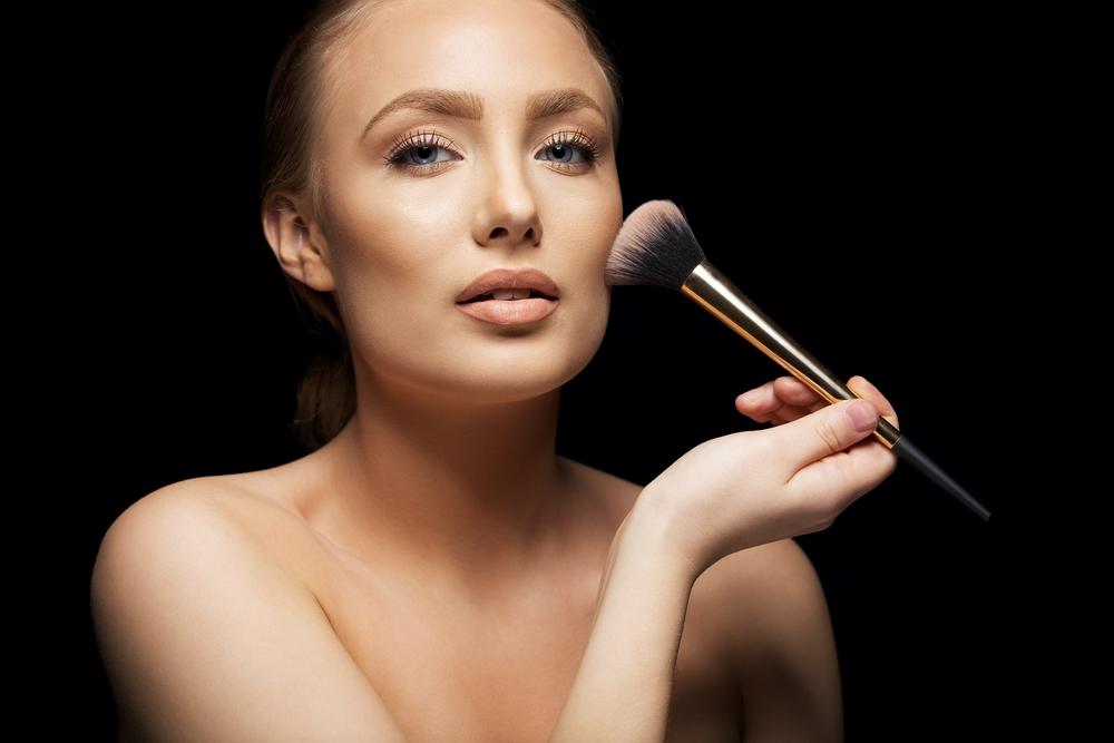 Tips to Achieve a Natural Look with a Foundation